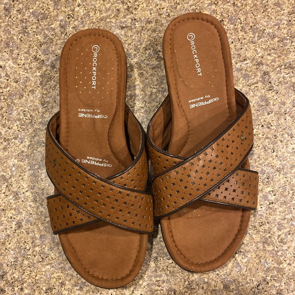 Rockport AdiPrene by Adidas Brown Sandals 7.5 With FLAWS Loose Threads etc. - Picture 3 of 17